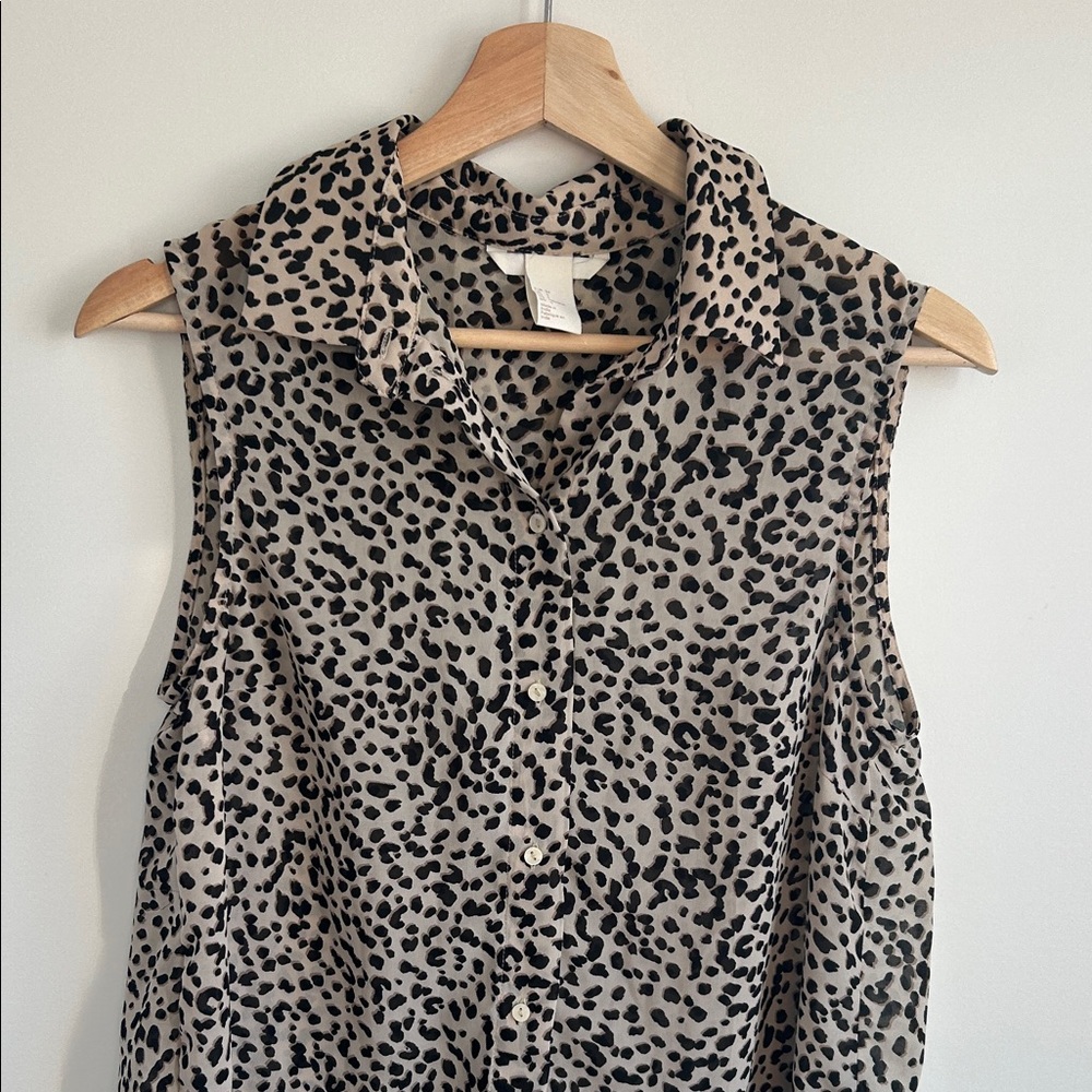 H&M Leopard Print Sleeveless Blouse